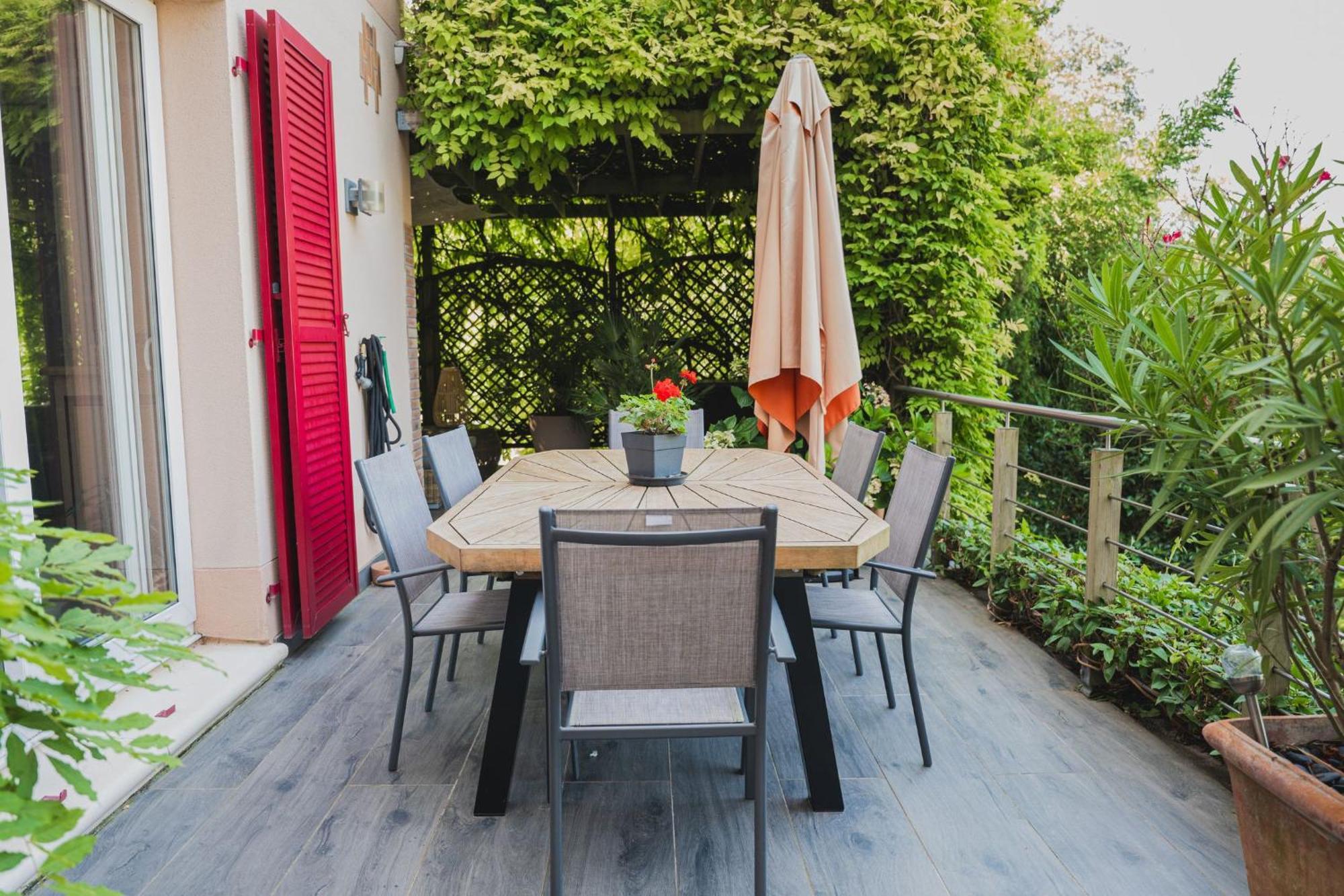 Les Chantrines Chessy  Exterior foto